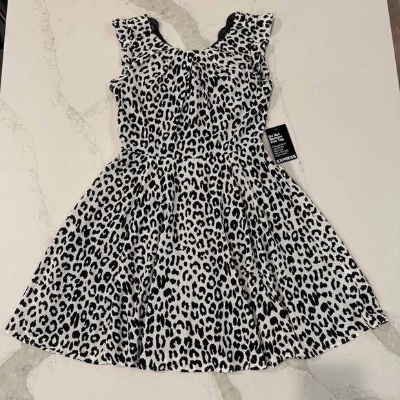 Express NWT Low Back Leopard Print Midi Dress Women's 4 Scoop Neck Lace Back - Picture 1 of 10
